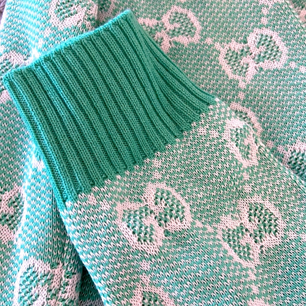 SOLD! NWT AND Box Gucci long sleeve GG Logo Sweater - special edition! PERFECT - Picture 4 of 9